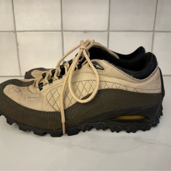 Vintage Nike ACG Women’s Hiking Shoes Size 8 - Picture 4 of 6